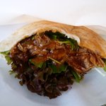 エアストリームカフェ スイッチ - ピタパン 洋風角煮入り
