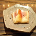 焼き鳥 とりら - 胸たたき拘り塩掛け～脂がスゴい