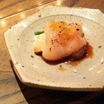 焼き鳥 とりら - 昆布〆胸刺し白レバー刺し巻き