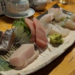 天史朗鮨 - お刺身盛合せ（塩〆鰆、ブリ、マグロ、平目、スズキ、真鯛、カワハギ）塩〆鯖が最高に旨いです