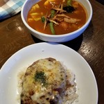 CHUTTA！ - チーズハンバーグ 1200円(辛さ6 +100円)