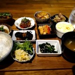 レストラン 大重亭 - 大重亭弁当　小皿料理いろいろ弁当です。