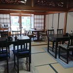 長谷きりん カフェ - 【店内の雰囲気】
            静かで落ち着く古民家です。