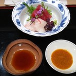 八寸 - お造り（淡路の鯛、本マグロ）