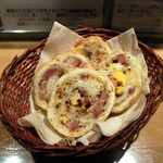 グスタヴォ 人形町店 - お通しのパン