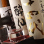 Rokuuemon - 銘酒から地方地酒までいろいろ取り揃えております
