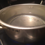 ヤマダモンゴル - 〆ラーメンを茹でるためだけのお湯です（笑）この鍋が好き。