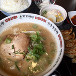 麺屋 彩蓮 - 豚骨醤油ラーメン、餃子セット