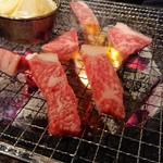 炭火焼肉屋台 たじま屋 - 