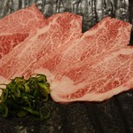 炭火焼肉屋台 たじま屋 - 【肩ロースのしゃぶ焼き】くらした(塩＋わさび)￥1,300