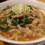 川菜館 - 新しく登場した麺は優しい味でとっても美味しい