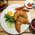 MUJI Diner - トーストセット500円、セット ルイボスティ200円、サラダバー400円