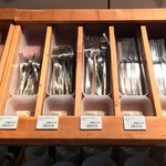 MUJI Diner - 調理器具の陳列、販売中
