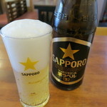 龍勝麺館 - 瓶ビール（サッポロ生黒ラベル）