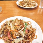 新華園 - 皿うどん720円(^^)