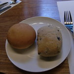 レストラン 蒼 - パンは食べ放題です。