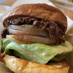 ビトウィーン ザ ブレッド - バーガー
