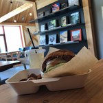 ビトウィーン ザ ブレッド - 角度を変えてみた