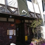 Yamasen - こちらが正面ですが、商店街からは裏になります。