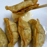 マルシン飯店 - 熟成豚肉揚げ餃子6個380円