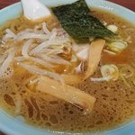 江春楼  - 醤油ラーメン(600円)