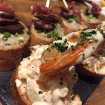 ドノスティア - ピンチョス（海老のプランチャとポテトサラダ／鴨ハツとシャンピニヨンクリーム））