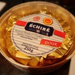 とんかつ マンジェ - このバターを載せてます！