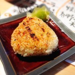 炭火焼鳥と水炊き 五郎一 - 焼おにぎり(焼鳥のタレ)
