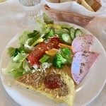 カフェ・ジャルダン - モーニング(\980)　サラダ・パン・コーヒーのセット（紅茶変更）