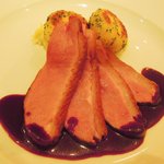 レストラン カーウントカー - 鴨のロースト　カシスソース
