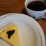 ソーシャル ブック カフェ ハチドリシャ - 