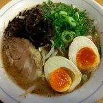 博多ラーメン しばらく - 魚介豚骨：870円