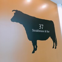 37 Steakhouse & Bar - 