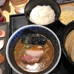 麺屋一燈 - 濃厚魚介つけ麺＋ローストビーフ