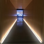 SCALAE - ロビーへ続く道