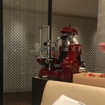 SCALAE - 目の前で切り分ける生ハム