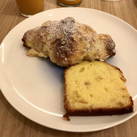 SCALAE - オレンジケーキとクロワッサン