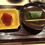 津の守坂 小柴 - あまおう、桜餅