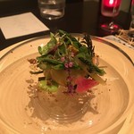 日本料理 TOBIUME - ハチクと山菜と野菜のサラダ。まるでブーケみたい。