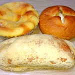 米粉パン トゥット - きな粉揚げパン  ケークフロマージュ  チーズ丸