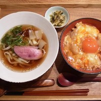 博多 鴨すき 鴨しゃぶ なかもぐろ - 若鶏の親子丼と鴨うどんセット