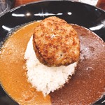 サンキューカレー - 左がチキンで右がビーフ^ ^