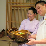 祇園 にし - 仲良しの西さんご夫妻お二人でプレゼン