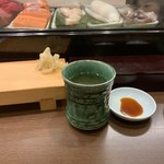 鮨屋とんぼ - 一巡めに入店できました(^_^;)