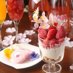 Dining Bar Hellos - 