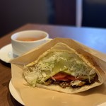 トルコカフェ&レストラン LALE - チキンケバブサンド