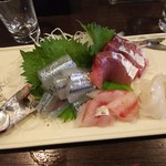 金町製麺 - 刺身盛り合わせ
