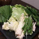 Butashabu Shikura - 産地直送の新鮮なしゃぶしゃぶ野菜