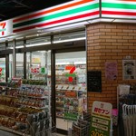 セブンイレブン - 外観写真:お店