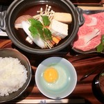 すき焼き 牛しゃぶ 松重 - お昼のすきやき膳(特撰松阪牛)。3,300円＋税